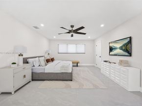 220 SW 75th Ter, Plantation FL 33317