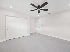 220 SW 75th Ter, Plantation FL 33317