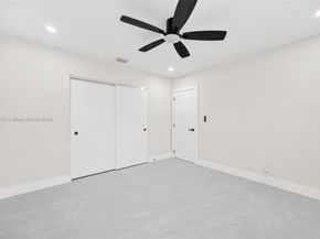 220 SW 75th Ter, Plantation FL 33317