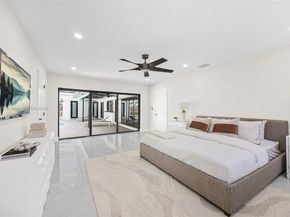 220 SW 75th Ter, Plantation FL 33317