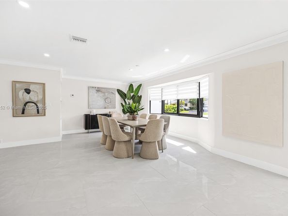 220 SW 75th Ter, Plantation FL 33317