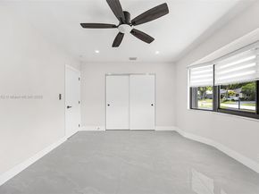 220 SW 75th Ter, Plantation FL 33317