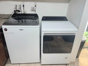 4411 NW 185th St 4411, Miami Gardens FL 33055