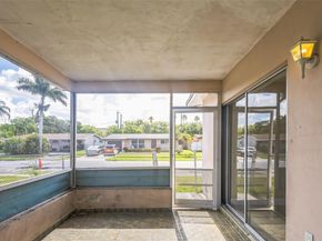8361 NW 28th Pl, Sunrise FL 33322