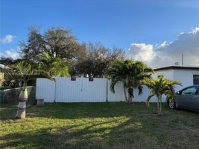 2770 NW 164th Ter, Miami Gardens FL 33054