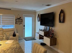 2770 NW 164th Ter, Miami Gardens FL 33054