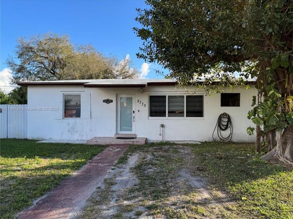 2770 NW 164th Ter, Miami Gardens FL 33054