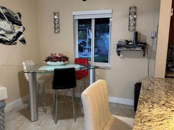 2770 NW 164th Ter, Miami Gardens FL 33054