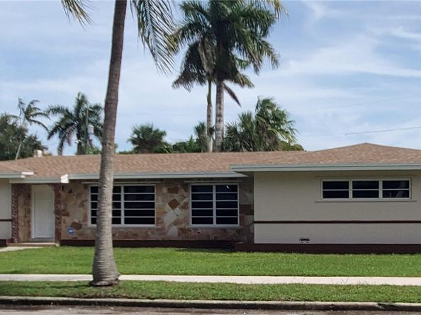142 NW 21 St, Homestead FL 33030