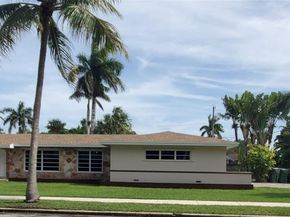 142 NW 21 St, Homestead FL 33030