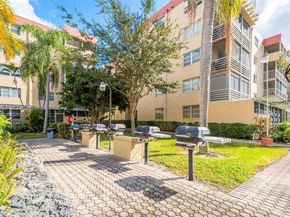 406 NW 68th Ave 125, Plantation FL 33317