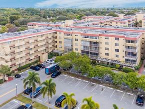 406 NW 68th Ave 125, Plantation FL 33317