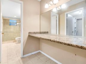 406 NW 68th Ave 125, Plantation FL 33317