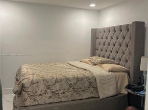 8320 SW 12th St, Pembroke Pines FL 33025