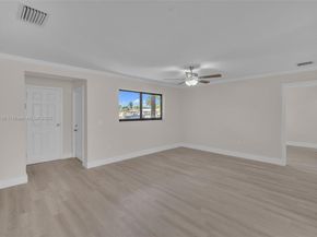 11310 NW 35th St, Sunrise FL 33323