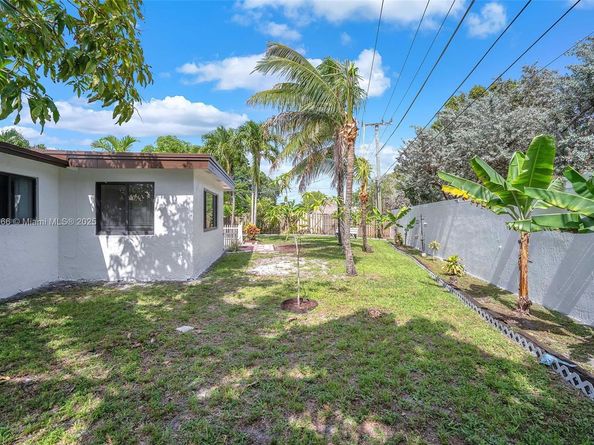 11310 NW 35th St, Sunrise FL 33323