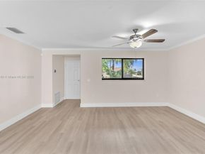11310 NW 35th St, Sunrise FL 33323