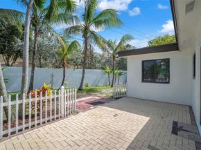 11310 NW 35th St, Sunrise FL 33323