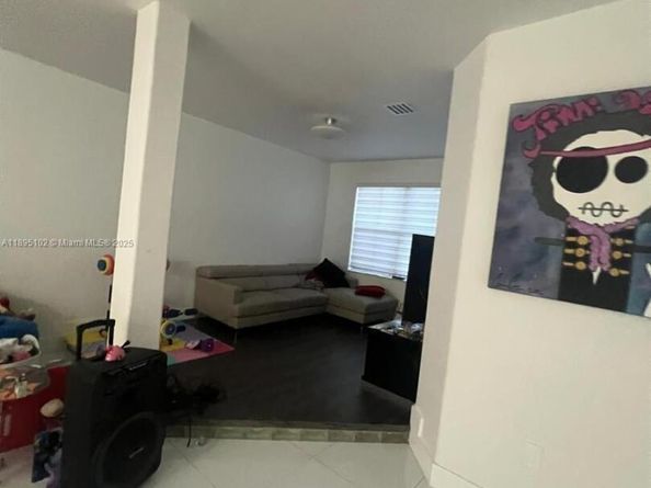 11281 NW 84th St, Doral FL 33178