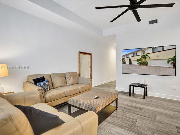 518 N Federal Hwy 14, Lake Worth FL 33460