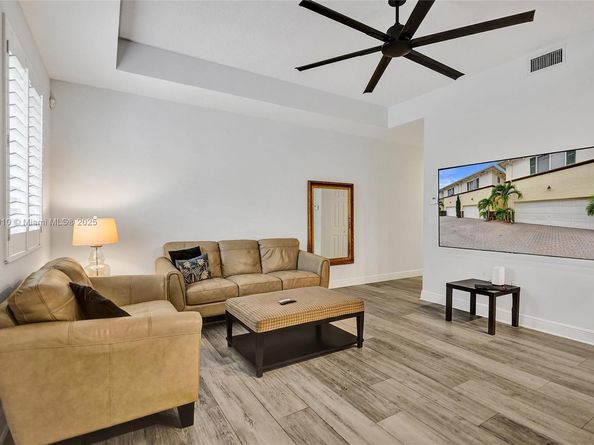 518 N Federal Hwy 14, Lake Worth FL 33460