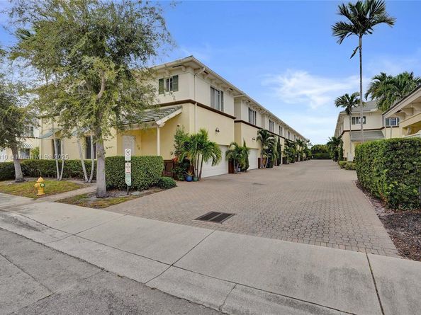 518 N Federal Hwy 14, Lake Worth FL 33460