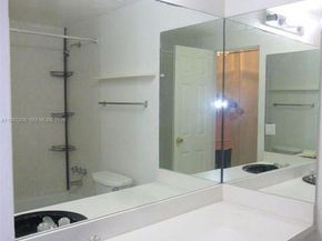 7441 Wayne Ave 1A, Miami Beach FL 33141