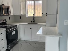 47 NW 47th Ave 10, Miami FL 33126