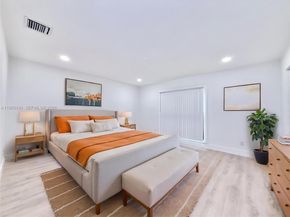 404 Sandtree Dr, Palm Beach Gardens FL 33403