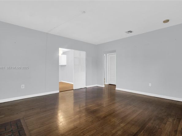 411 NW 53rd Ave, Miami FL 33126