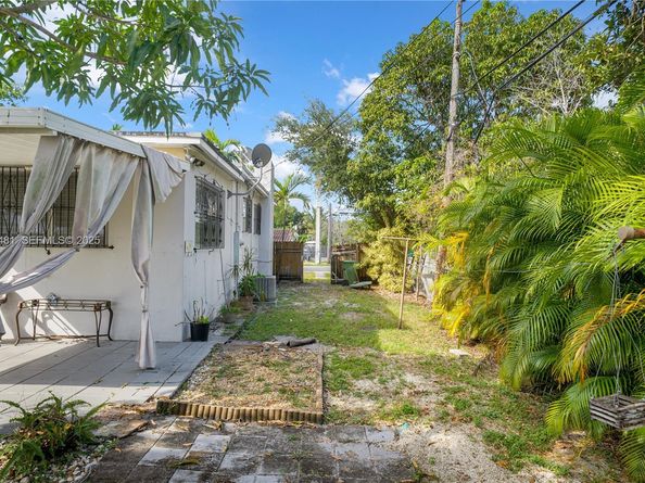 411 NW 53rd Ave, Miami FL 33126