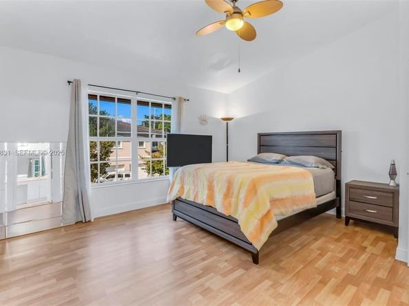 1534 NW 45th St, Deerfield Beach FL 33064