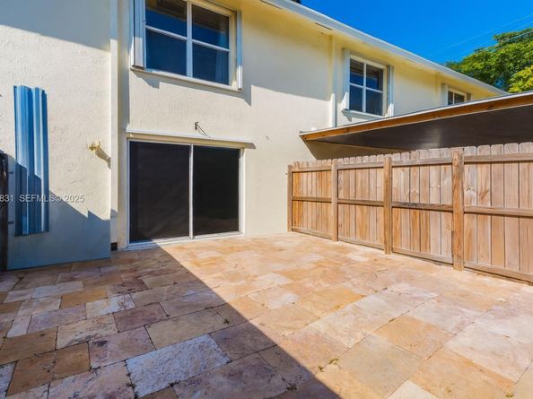 1534 NW 45th St, Deerfield Beach FL 33064