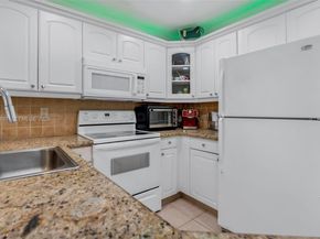 1534 NW 45th St, Deerfield Beach FL 33064