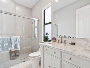 10502 Kestrel St, Plantation FL 33324