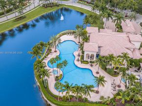 10502 Kestrel St, Plantation FL 33324