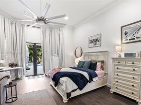 10502 Kestrel St, Plantation FL 33324