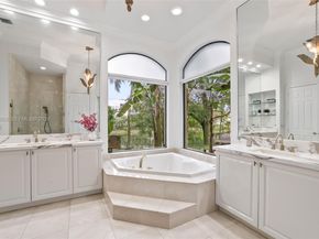 10502 Kestrel St, Plantation FL 33324