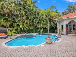 10502 Kestrel St, Plantation FL 33324