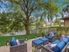 10502 Kestrel St, Plantation FL 33324