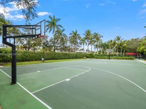 10502 Kestrel St, Plantation FL 33324