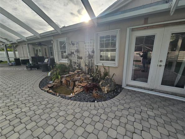 14461 SW 152nd Ct, Miami FL 33196