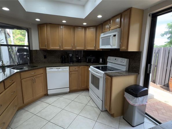 Undisclosed Address #A11863103, Miami FL 33185