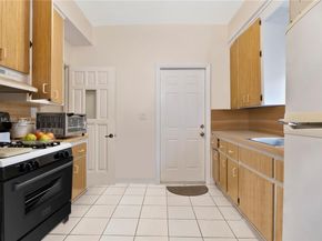 535 W 51st St, Miami Beach FL 33140