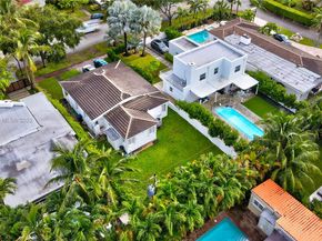 535 W 51st St, Miami Beach FL 33140