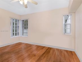 535 W 51st St, Miami Beach FL 33140