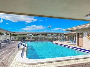 6855 NW 9th St, Margate FL 33063