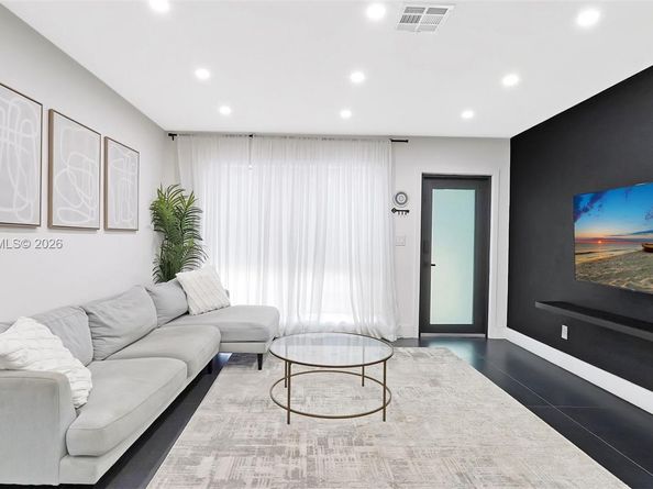 603 N 32nd Ave, Hollywood FL 33021