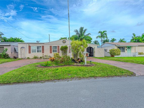 921 N 31st Ct, Hollywood FL 33021