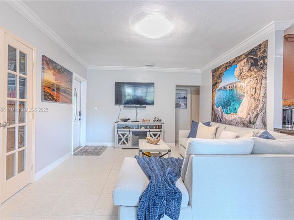921 N 31st Ct, Hollywood FL 33021